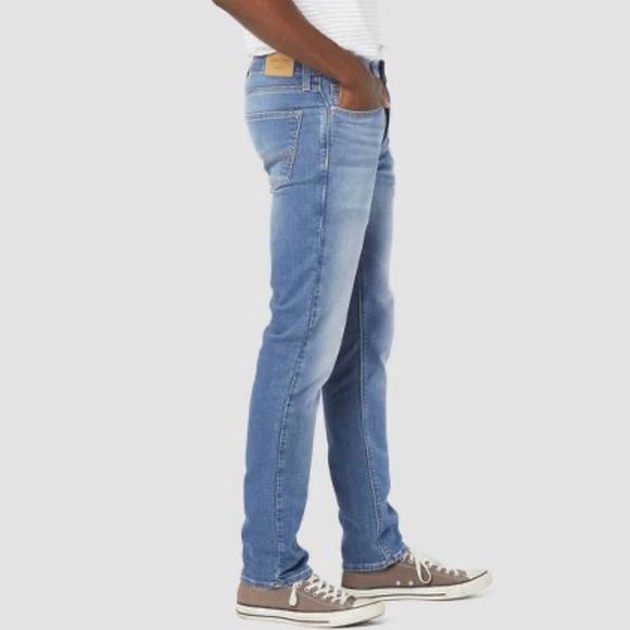 DENIZEN® from Levi's® Men's 216™ Slim Fit Jeans - Picture 3 of 6
